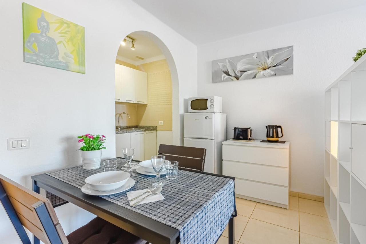 Apartment Fantastic Large In Front Of Heated Pool Wifi Arona (Tenerife)