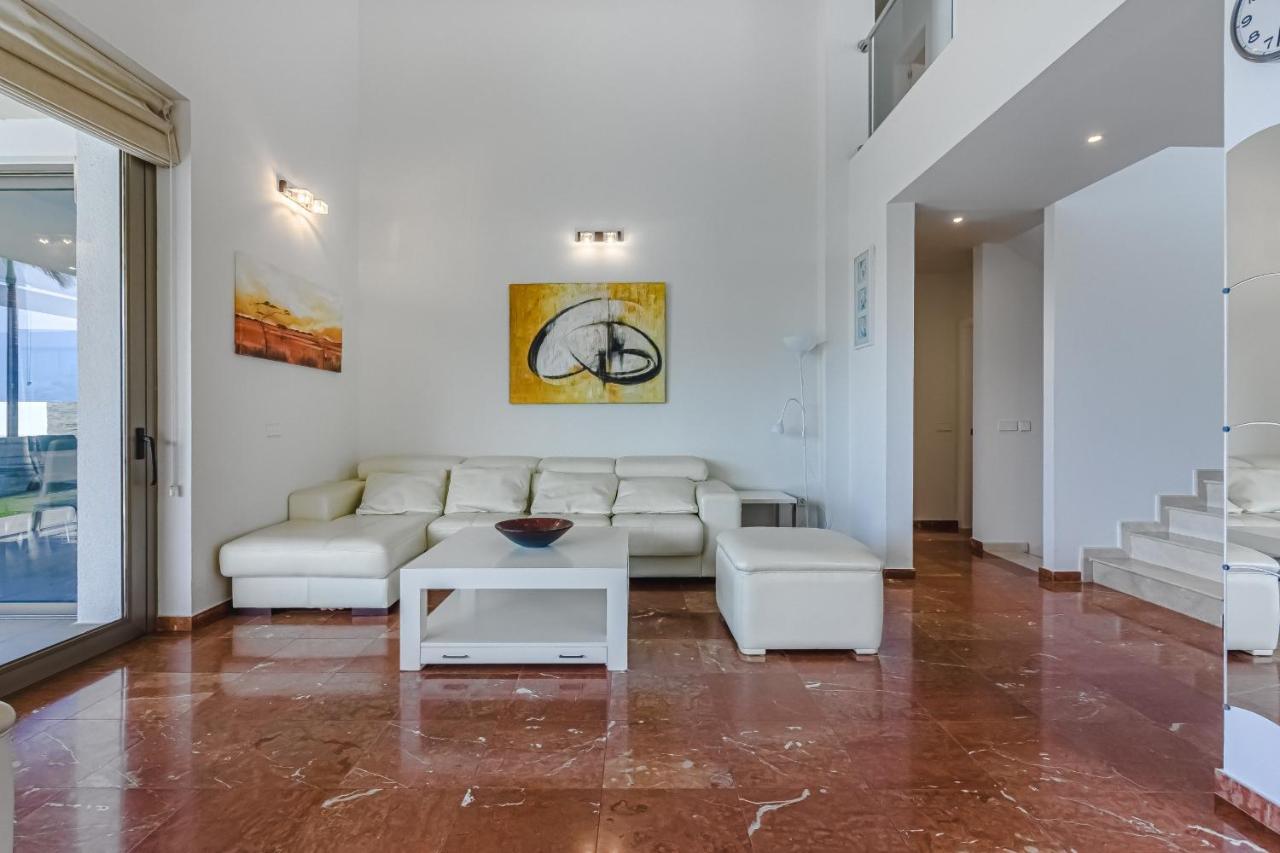 Eleonora, Luxury With Heated Pool Ocean View In Adeje, Tenerife Villa