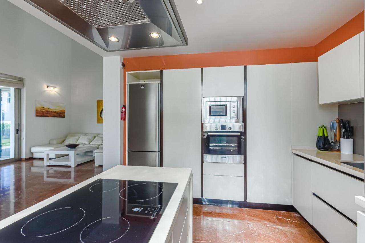 Eleonora, Luxury With Heated Pool Ocean View In Adeje, Tenerife Villa