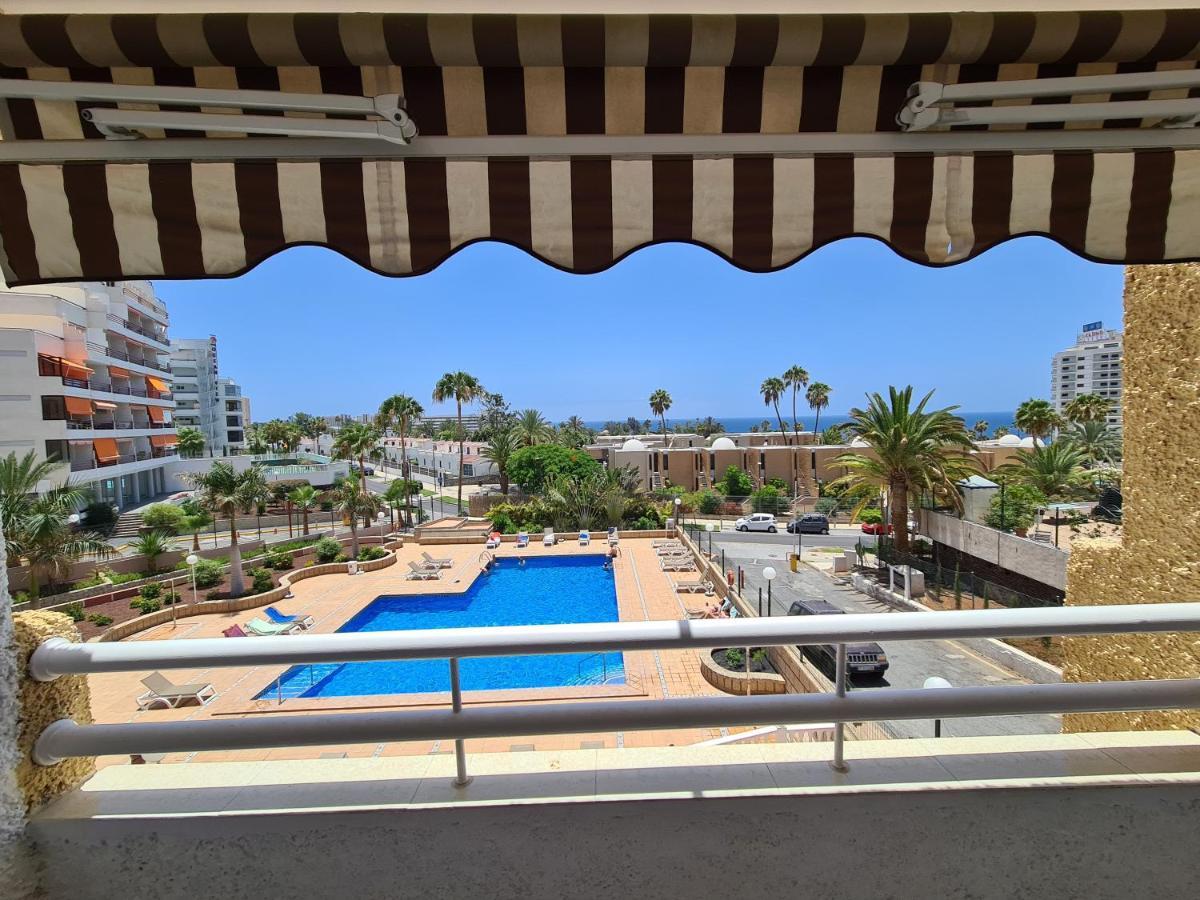 Borinquen Only 280 Meters To The Beach, Balcony With Sea View, Heated Pool, Wifi * Playa de las Américas