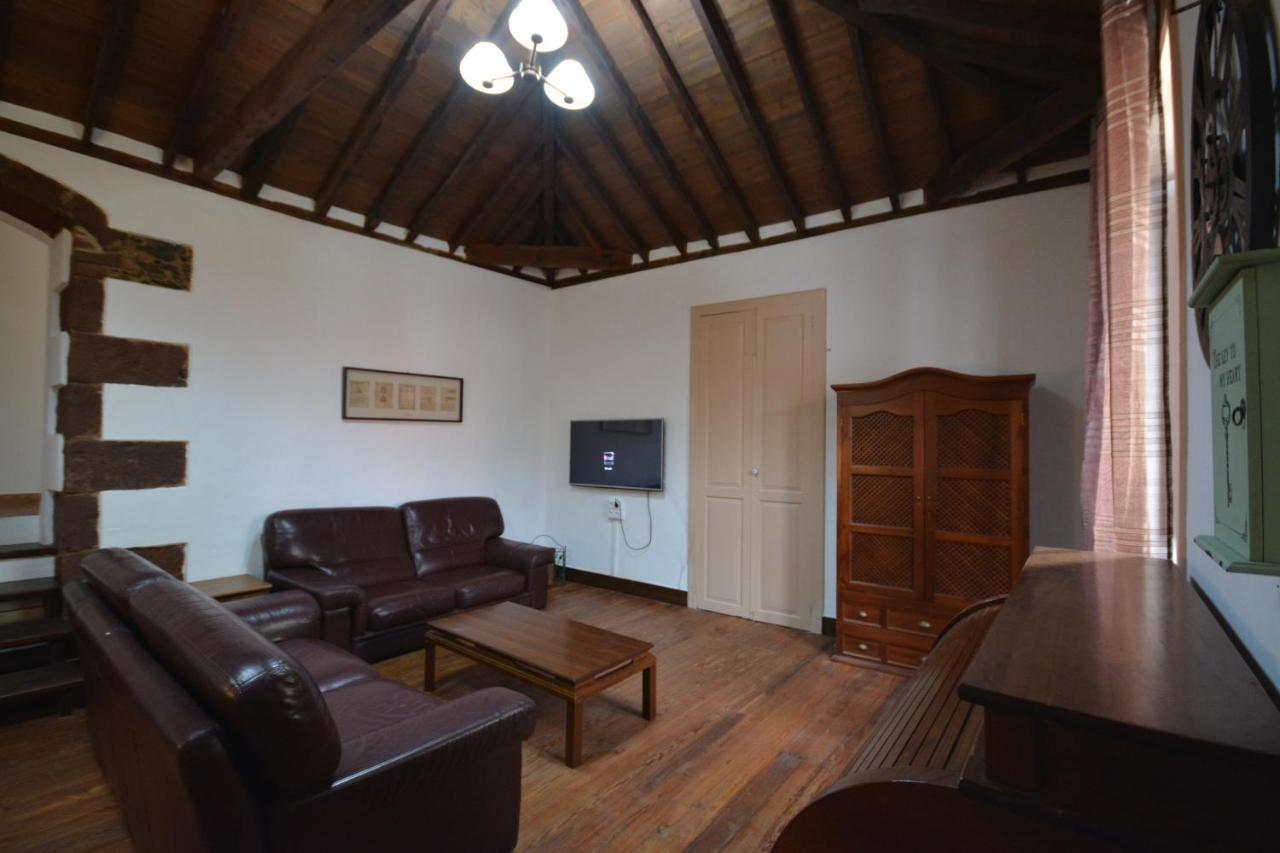 Casa Antigua La Embajada * Tejina