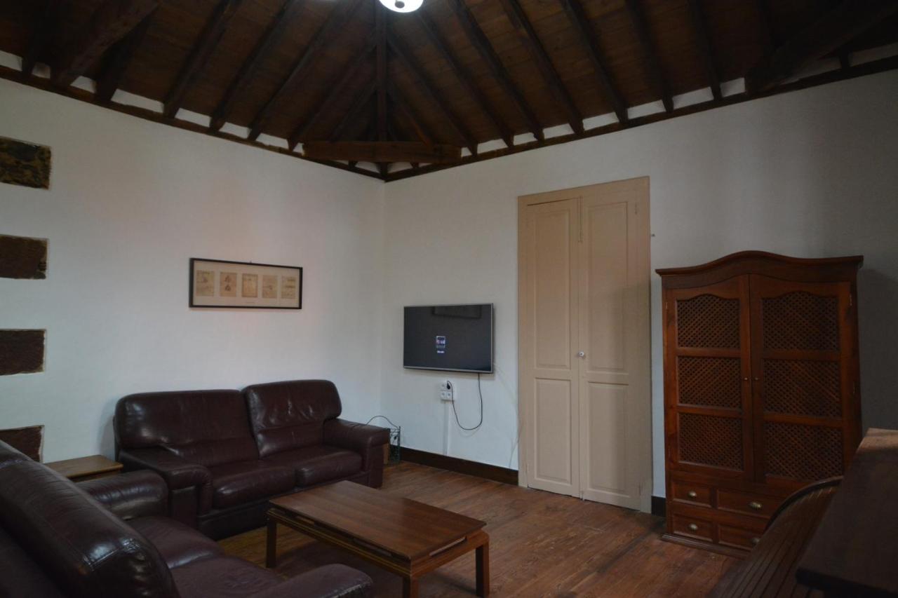 Casa Antigua La Embajada Holiday home