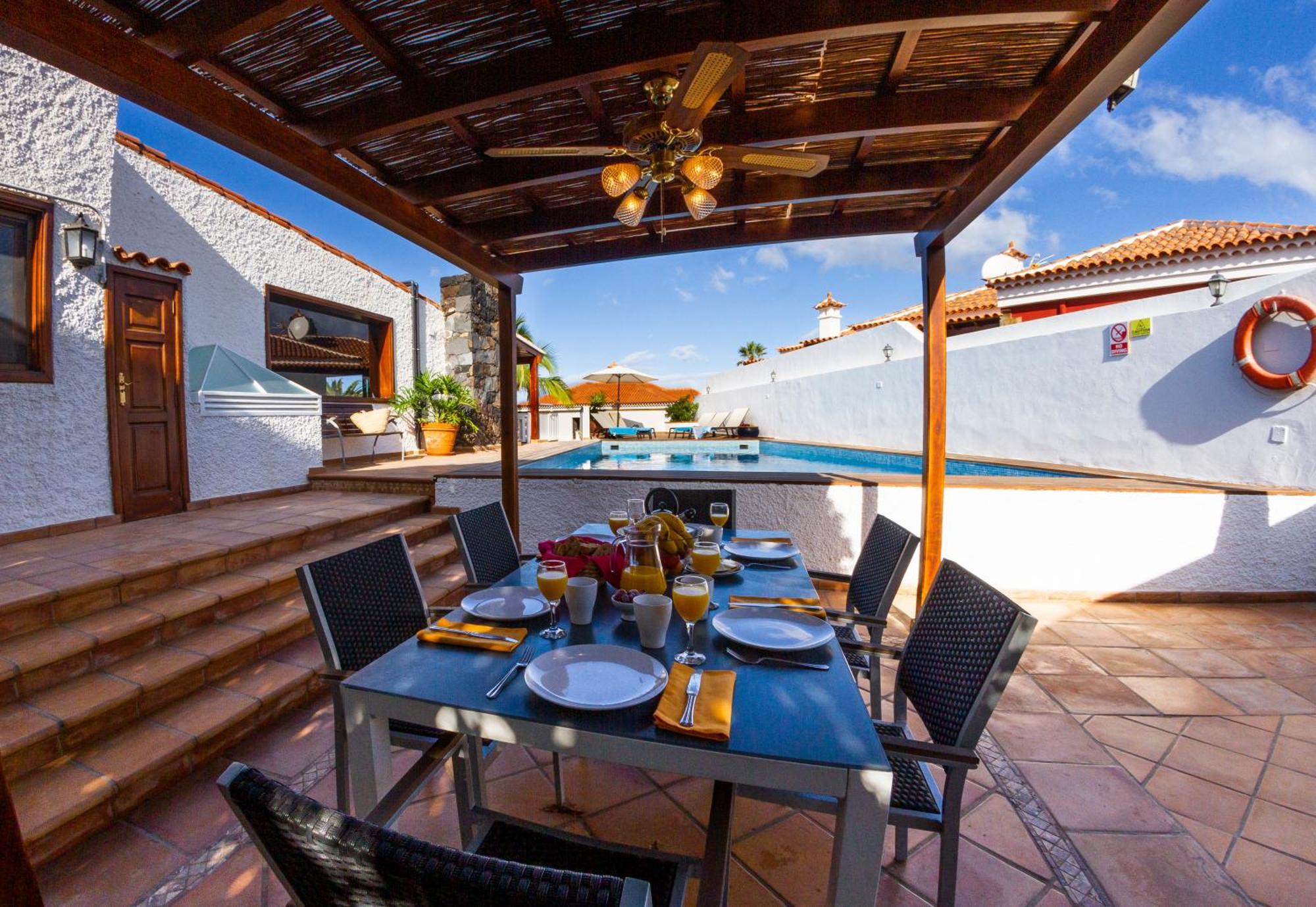Punta Negra Heated Pool Tenerifesummervillas * Puerto de Santiago (Tenerife)
