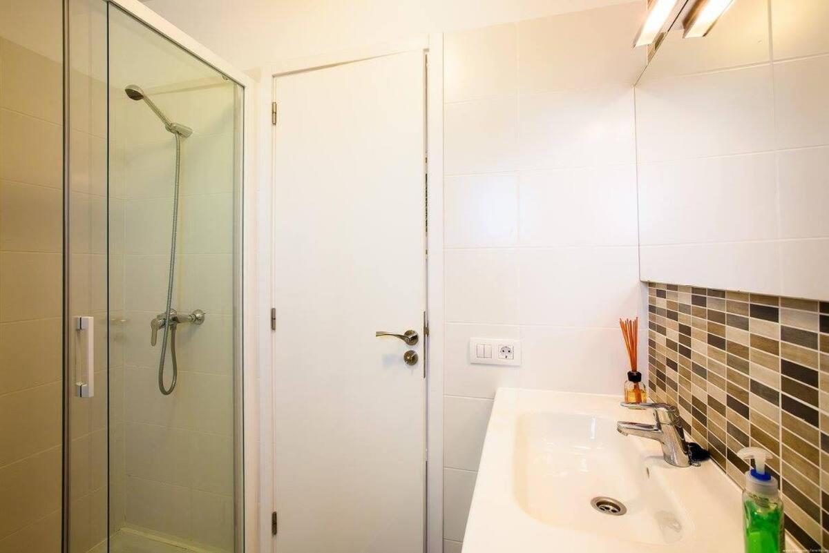 Apartment 2 Bedroom For 4 People In Tenerife Costa Adeje (Tenerife)