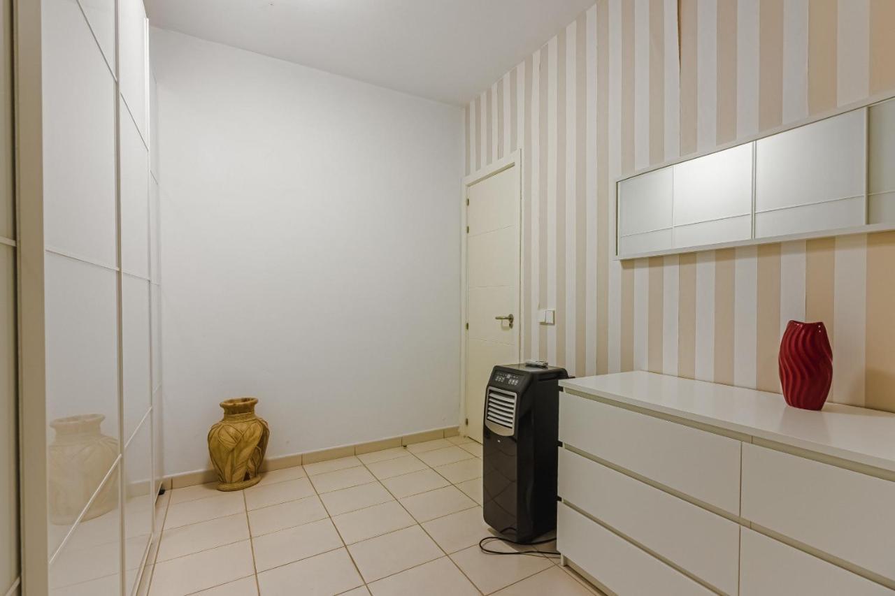 Eleonora, Luxury With Heated Pool Ocean View In Adeje, Tenerife Villa