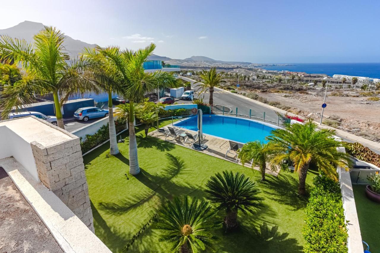 Villa Eleonora, Luxury With Heated Pool Ocean View In Adeje, Tenerife *