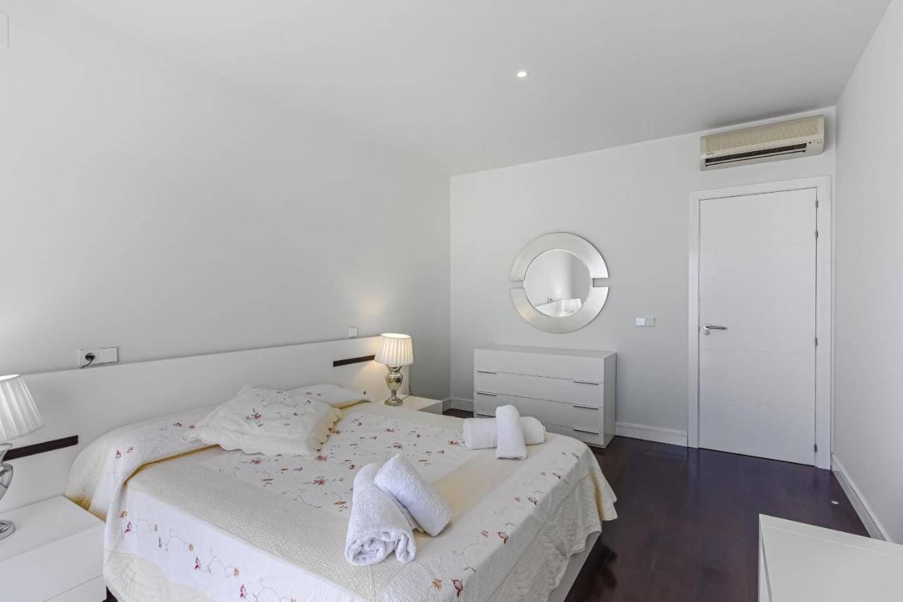 Villa Eleonora, Luxury With Heated Pool Ocean View In Adeje, Tenerife