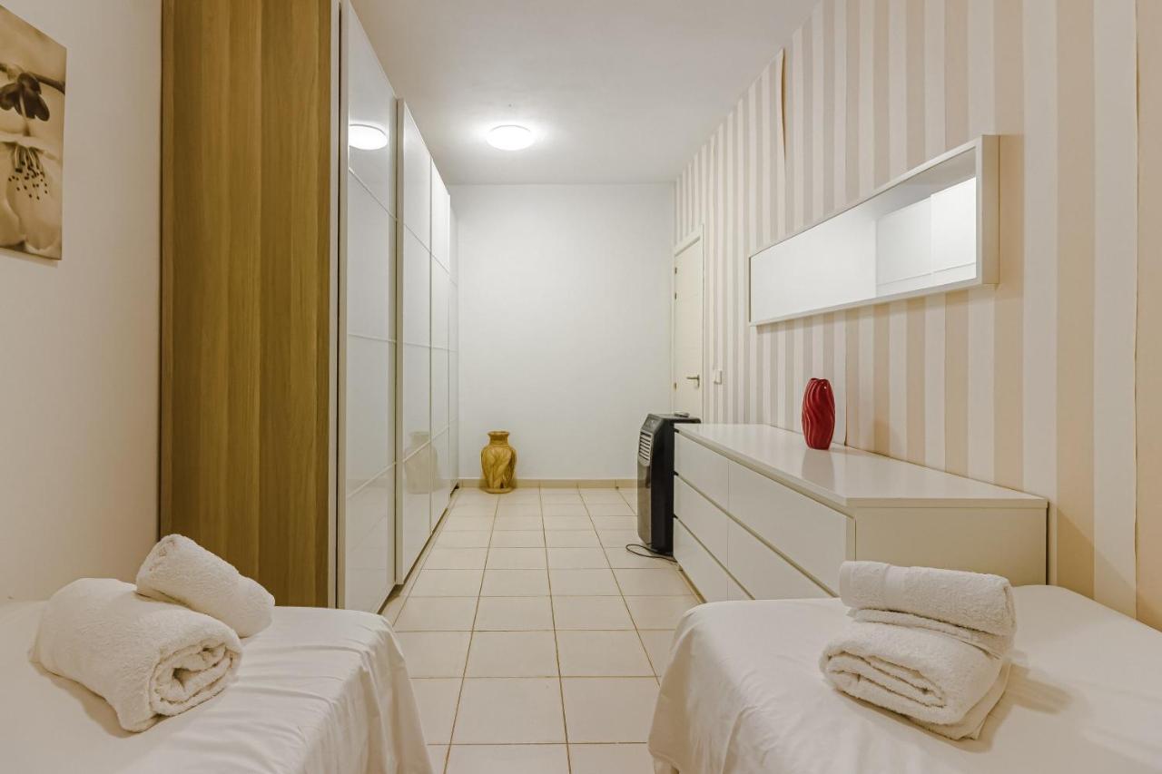 Eleonora, Luxury With Heated Pool Ocean View In Adeje, Tenerife Costa Adeje (Tenerife)