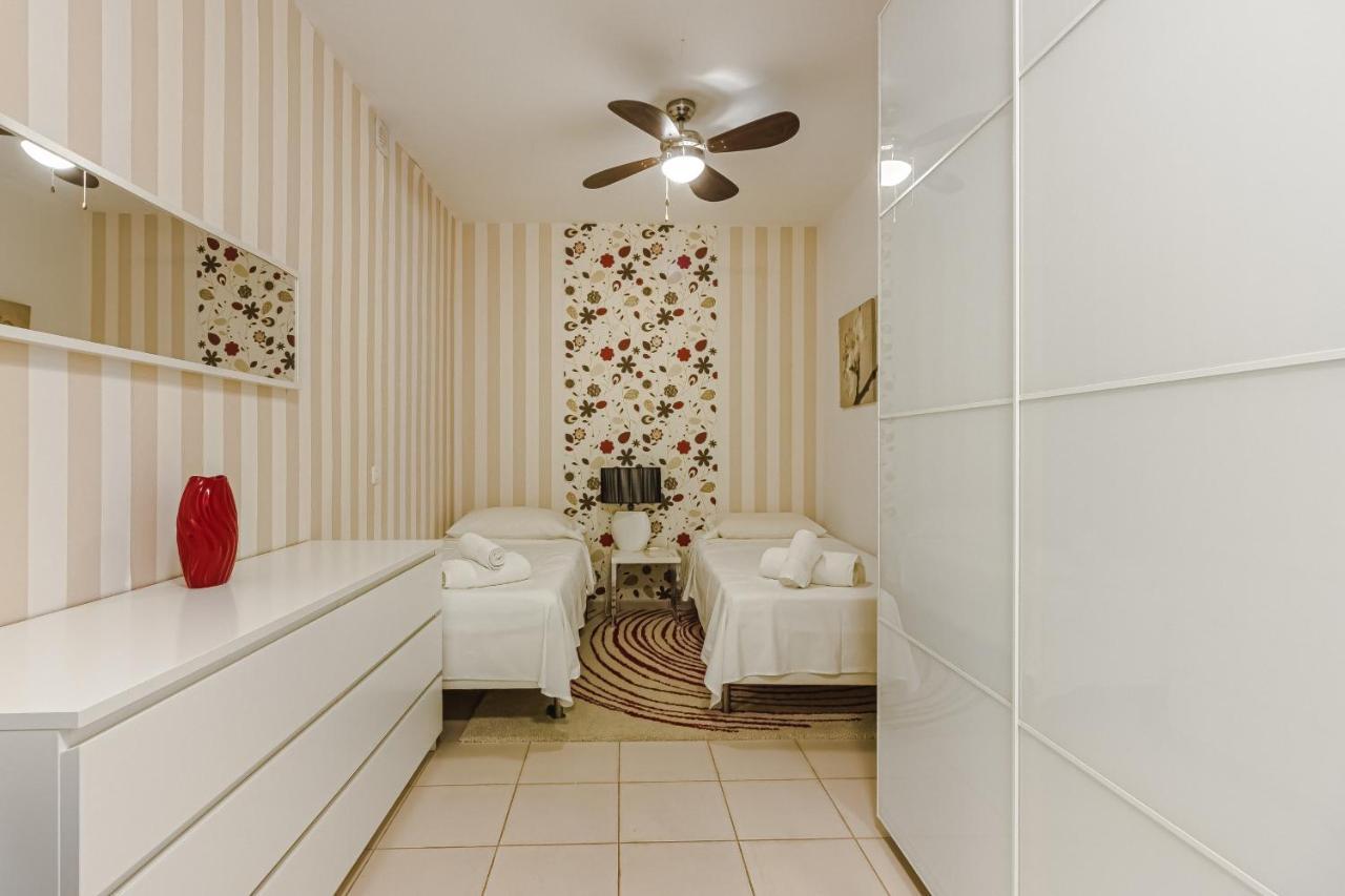 Eleonora, Luxury With Heated Pool Ocean View In Adeje, Tenerife Villa *