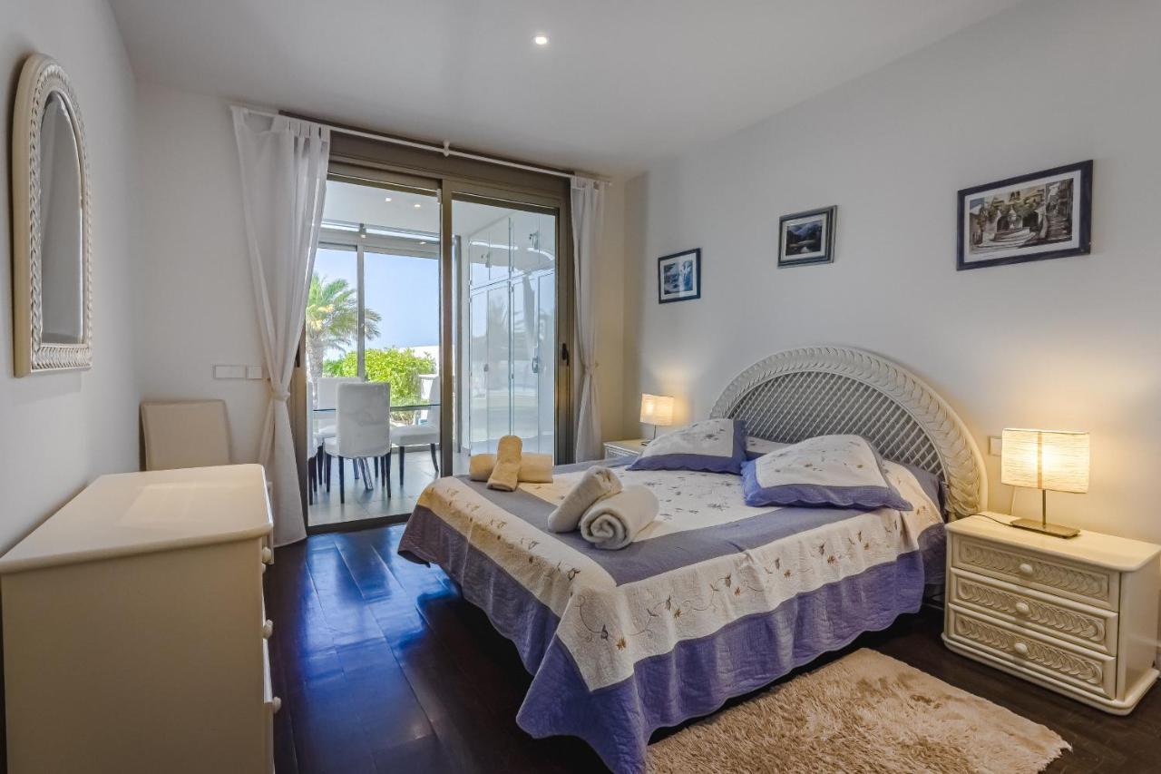 Eleonora, Luxury With Heated Pool Ocean View In Adeje, Tenerife Villa