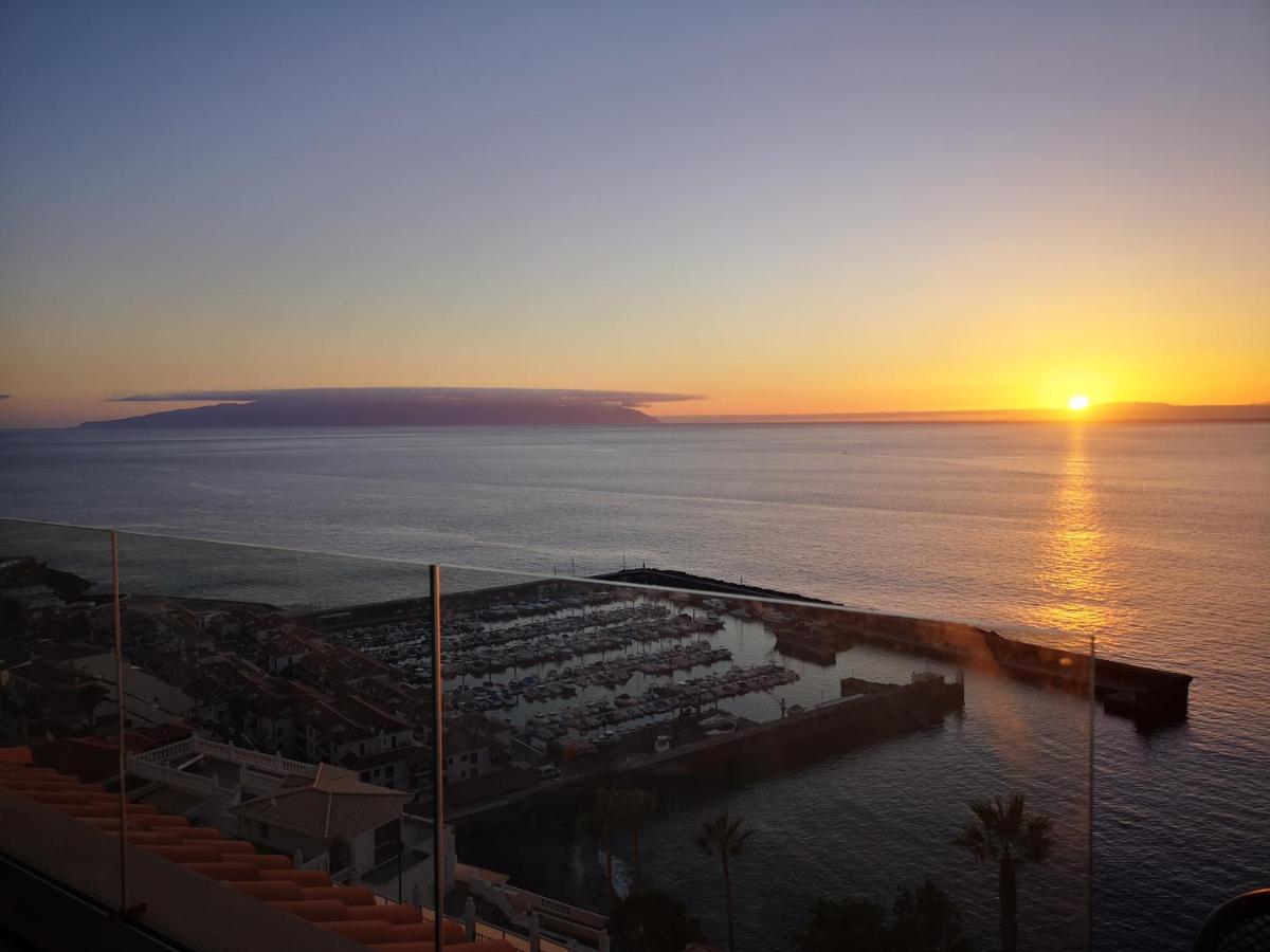 Luxury Apt. With Stunning Sea View *