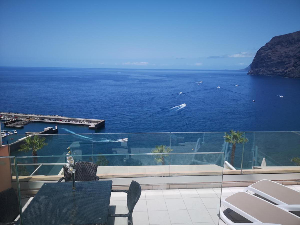 Magnificent Apt. With Sea View, Cliff & Marina Apartamento
