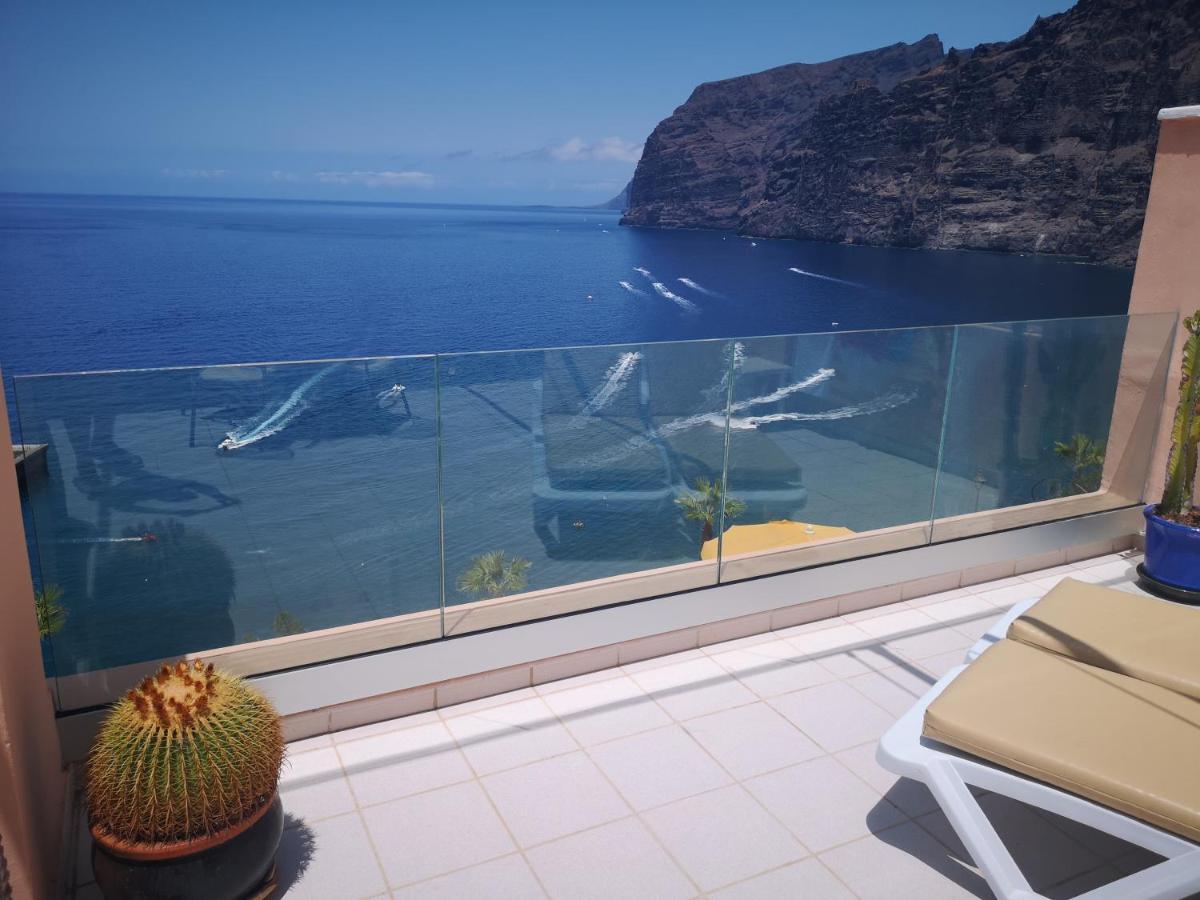 Luxury Apt. With Stunning Sea View