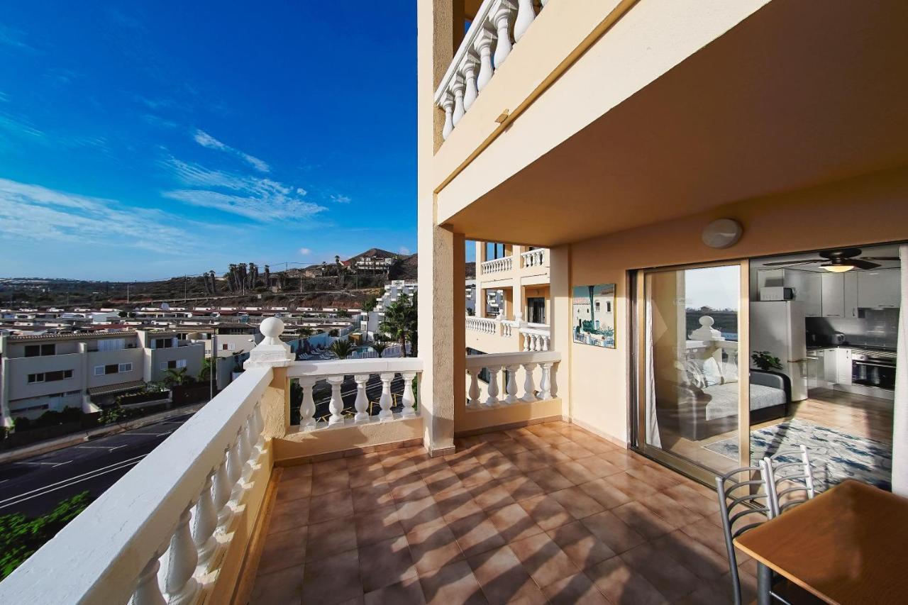 Apartment Great View, Heated Pool, Cool Design - Castle Harbour In Cristianos Los Cristianos (Tenerife)