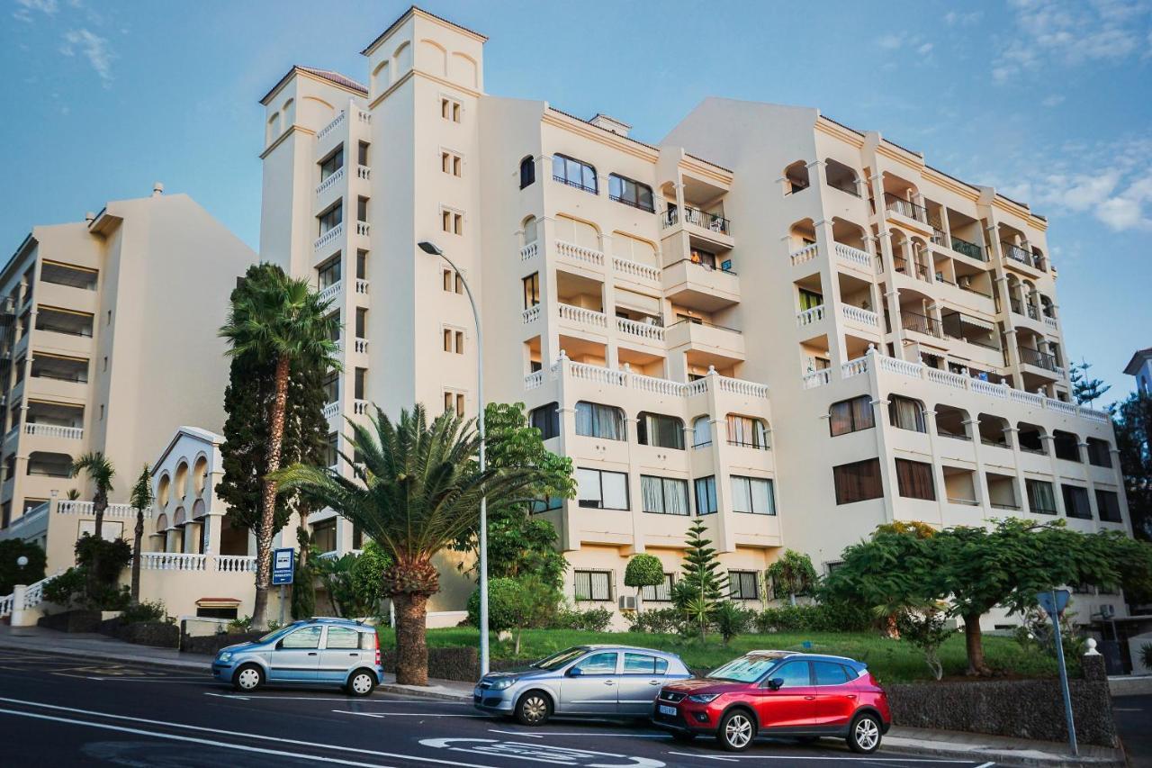 Great View, Heated Pool, Cool Design - Castle Harbour In Cristianos Los Cristianos (Tenerife)