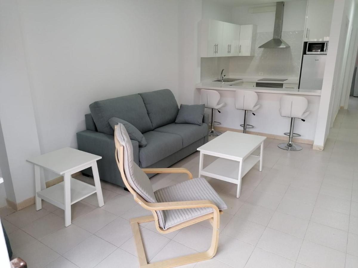 Avenida Deluxe * Candelaria