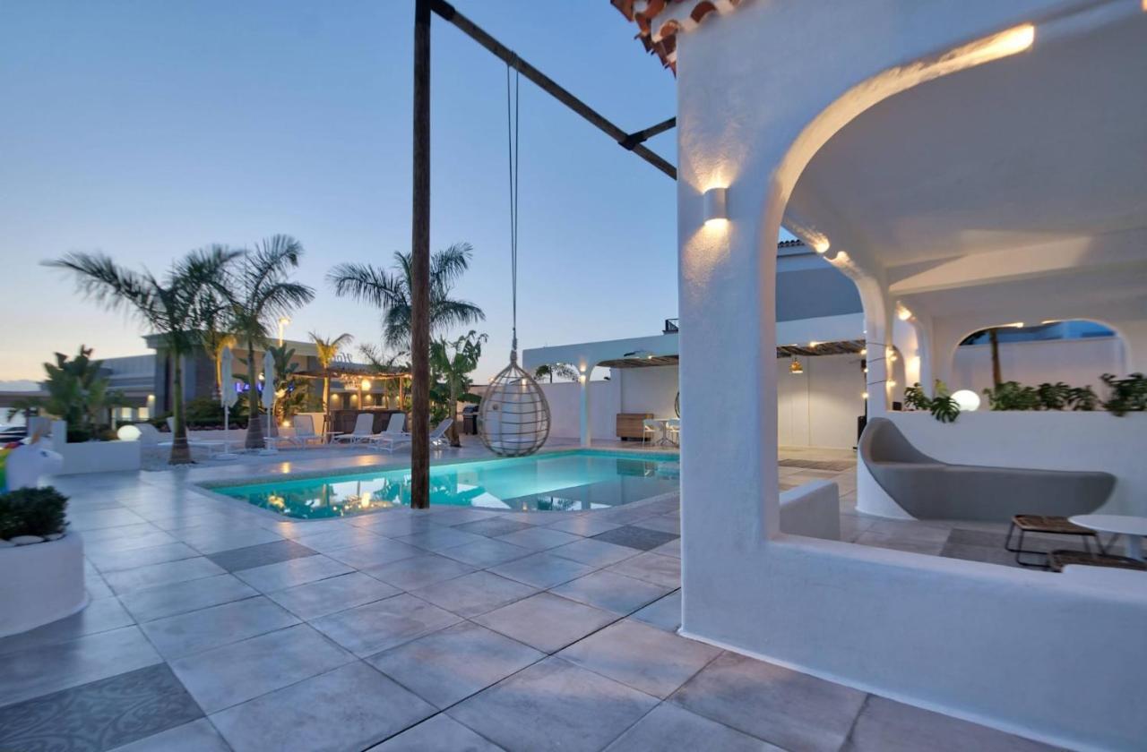 Villa8 *