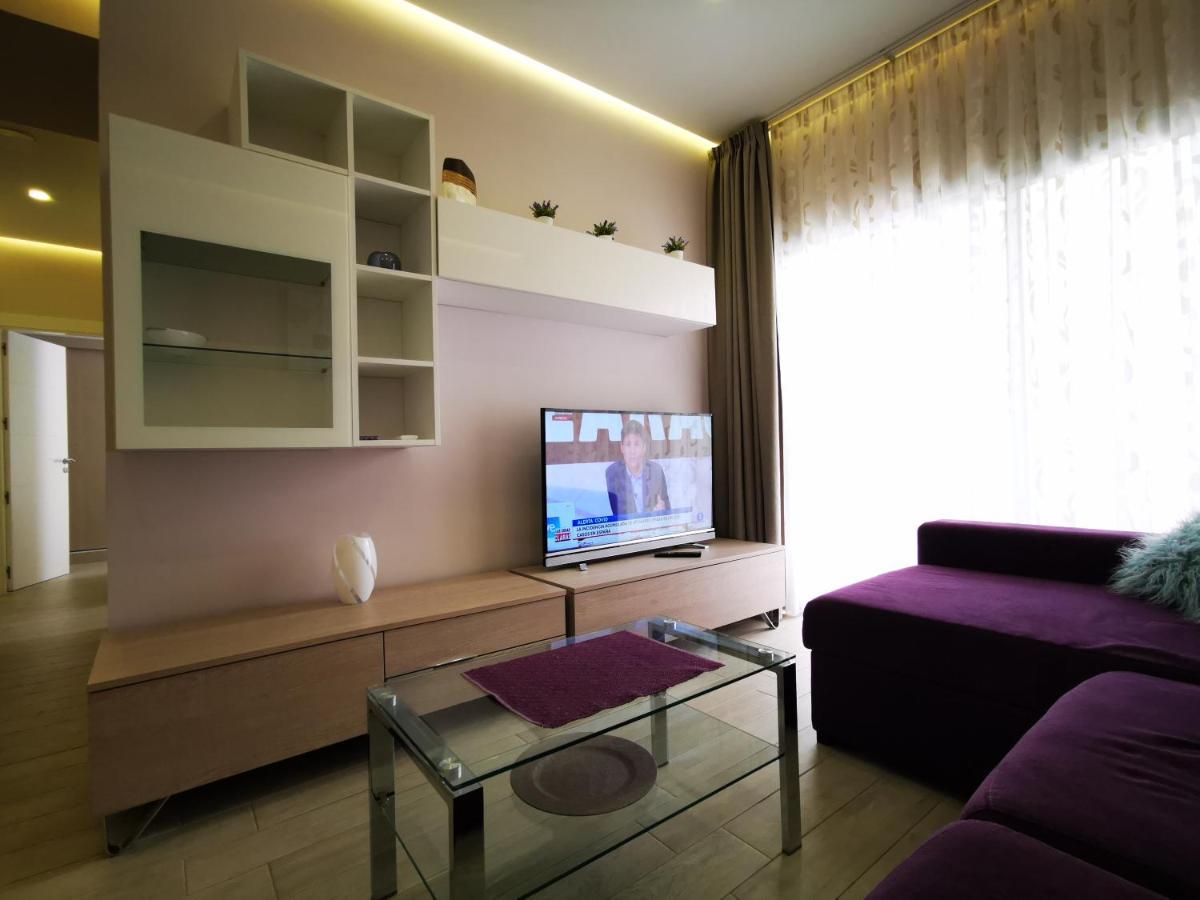 Cs Apartmentos, Large Terrace, Wifi! Appartement *