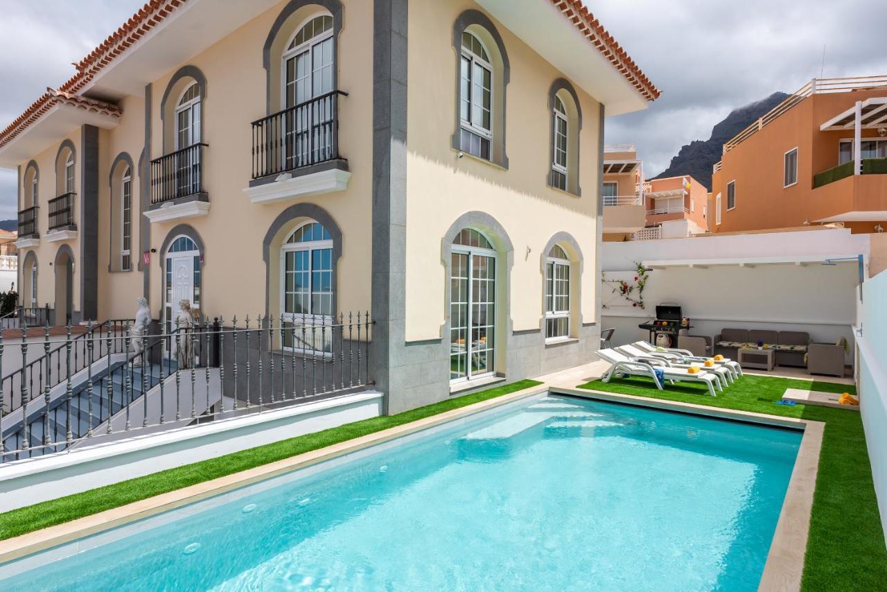Luxury Holiday Heated Pool * Costa Adeje (Tenerife)