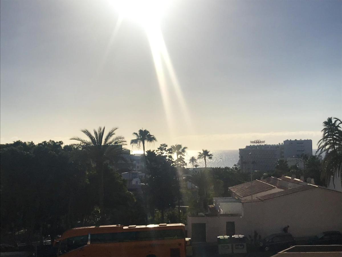 Charming In Playa De La Americas With Sea View Hébergement de vacances