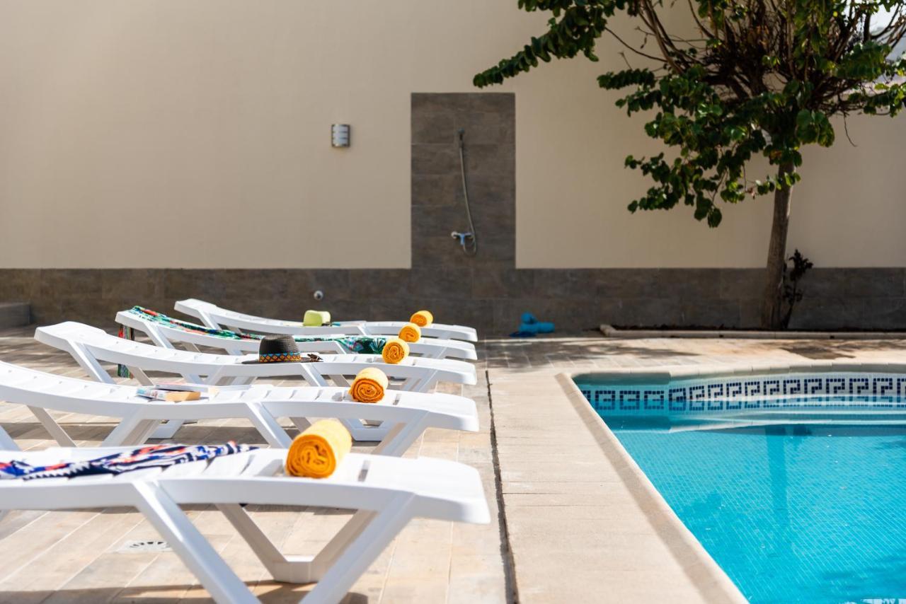 Amazing Medina, Bbq, Heated Pool!