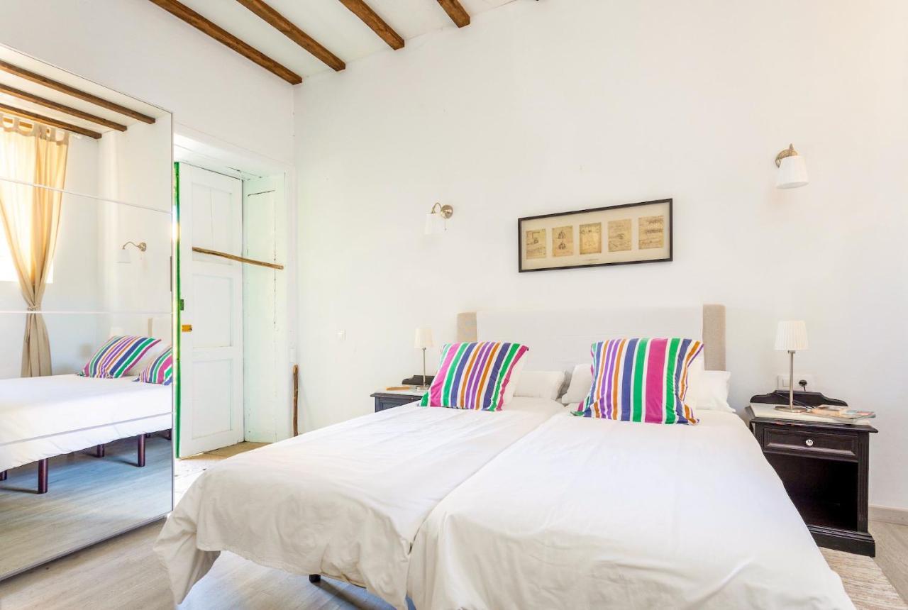 Villa Detached With Garden, Heated And Private Pool, Sea View, Parking Free Tijoco de Abajo