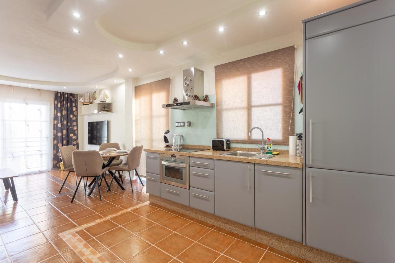Apartment Aqua Vista 2 Bed Penthouse With Great Views