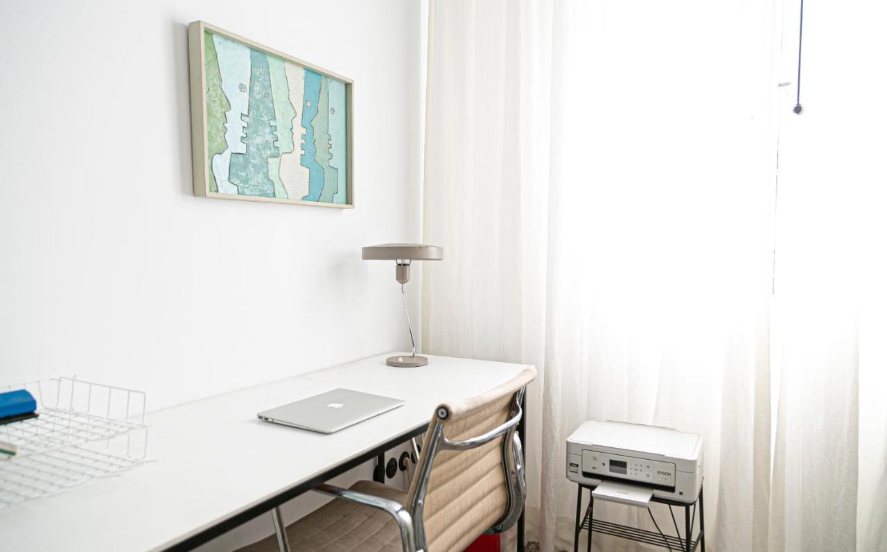 Luxury Modernist Design Townhouse With Garden