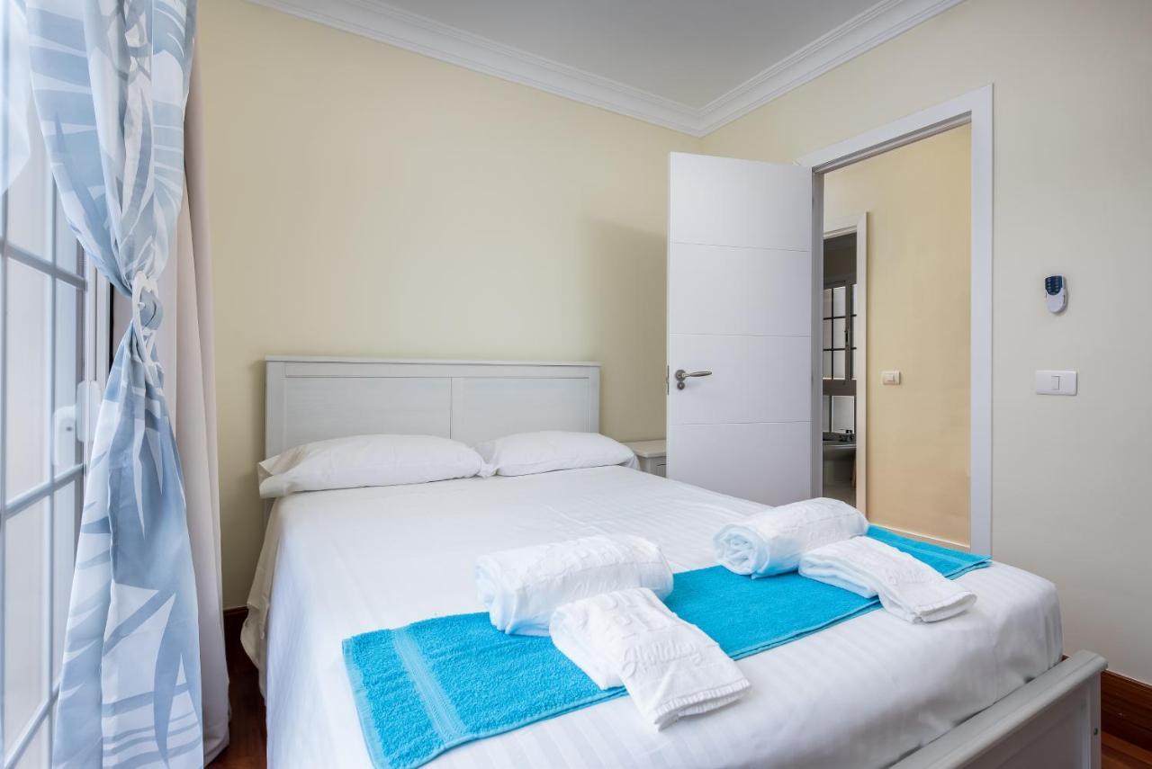Luxury Holiday Heated Pool