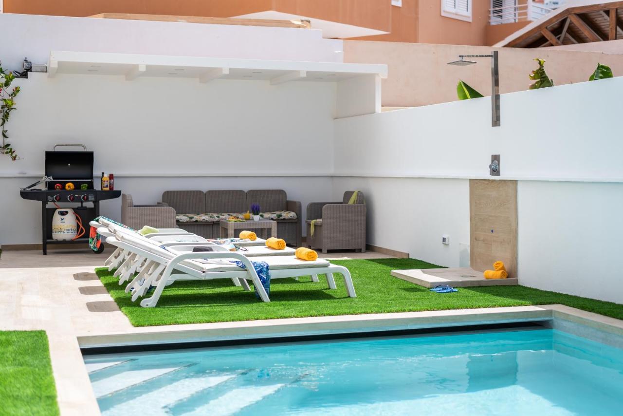 Villa Luxury Holiday Heated Pool