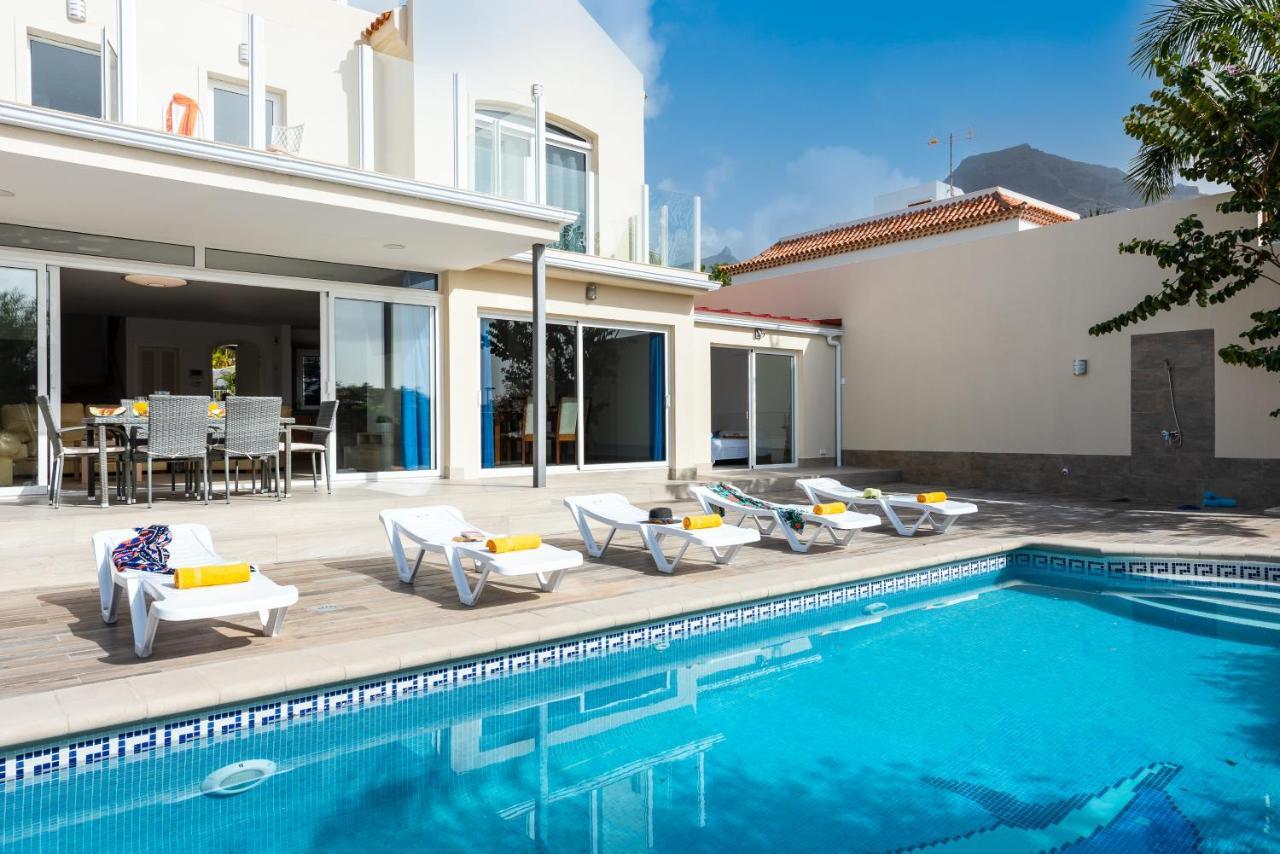 Amazing Medina, Bbq, Heated Pool! Villa Costa Adeje (Tenerife)