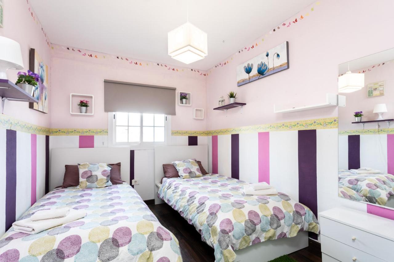 Blanca Tenerife - Private - Terrace And Bbq, 5 Minutes From The And Airport Homestay San Isidro (Tenerife)
