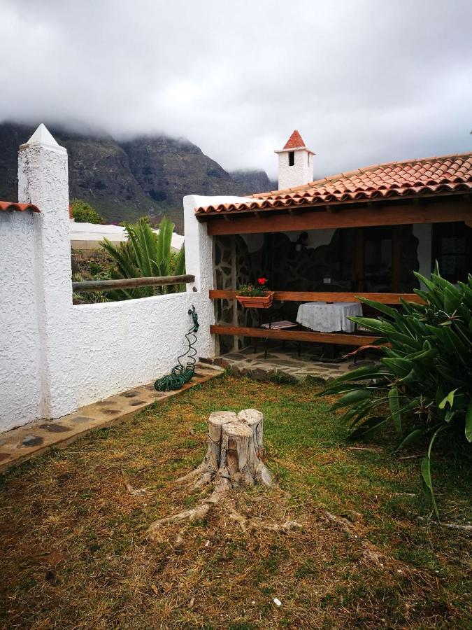 Charming House In With Shared Pool Hébergement de vacances Buenavista Del Norte