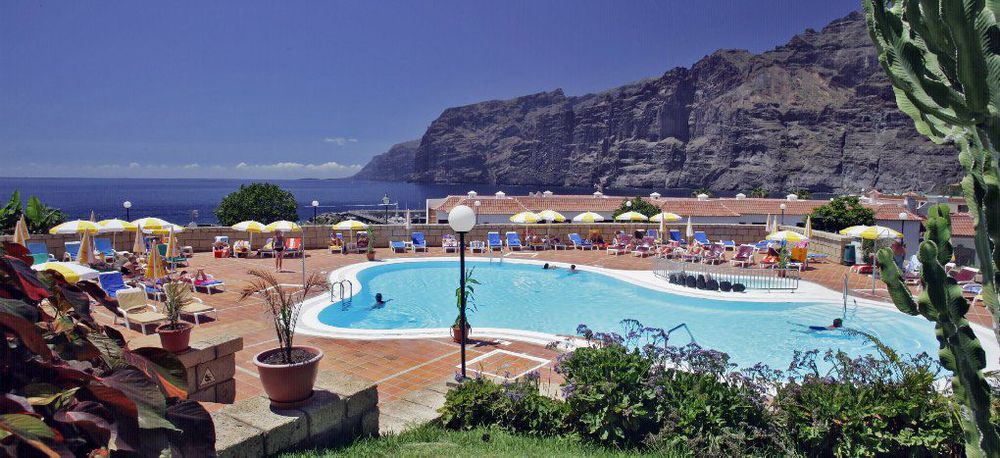 Stil Gigantes - Only Adults 4*