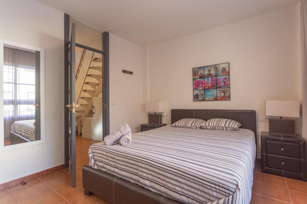 Apartment Aqua Vista 2 Bed Penthouse With Great Views *