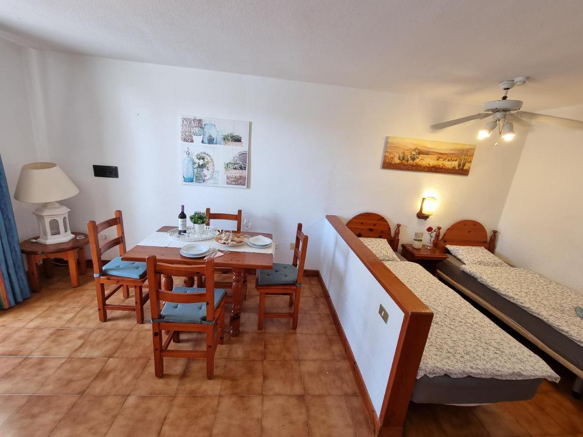 Studio No 1 Directly On The And Sea, Terrace, Heated Pool, Wifi Apartment