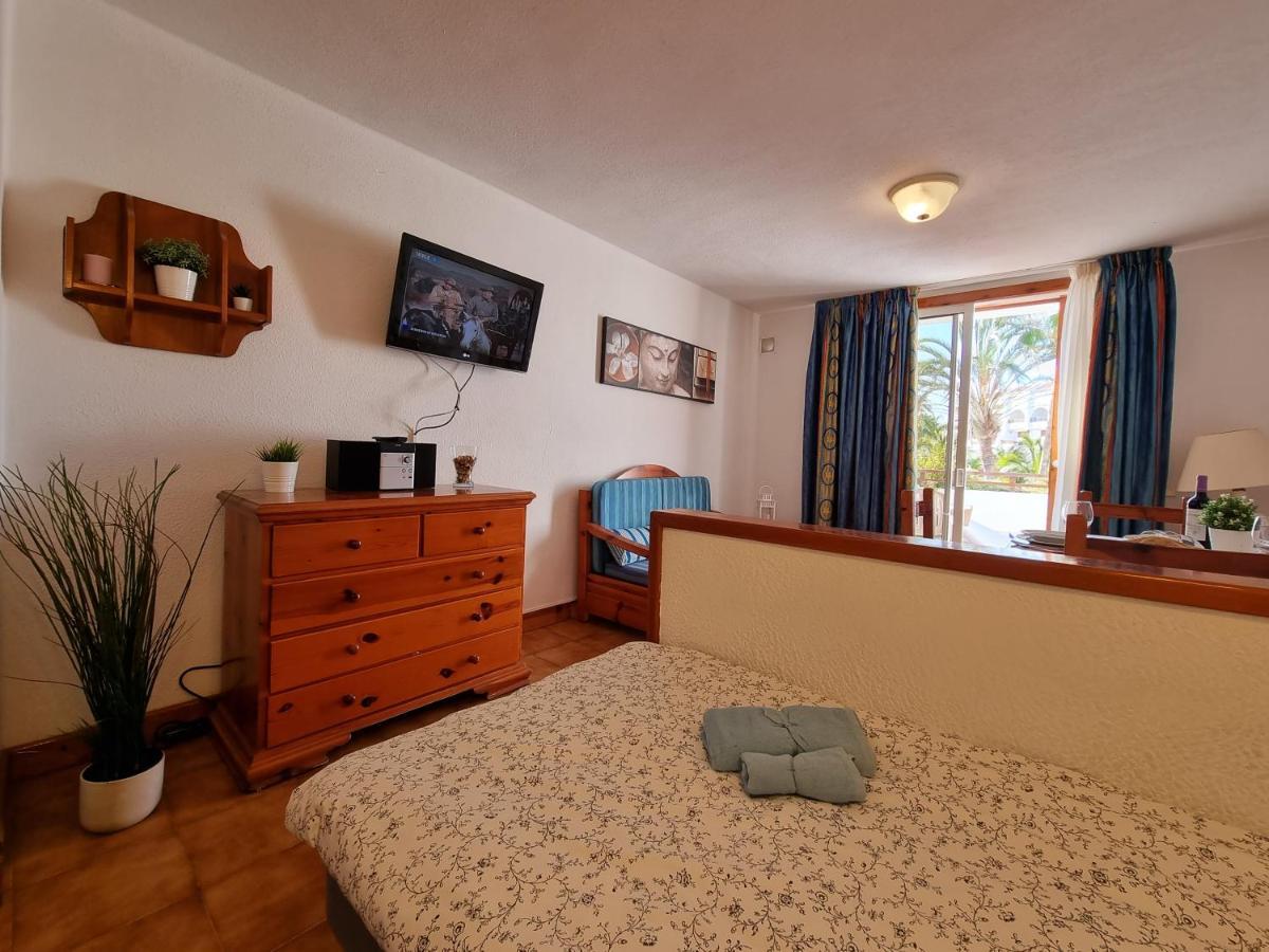 Studio No 1 Directly On The And Sea, Terrace, Heated Pool, Wifi Playa de las Americas (Tenerife)