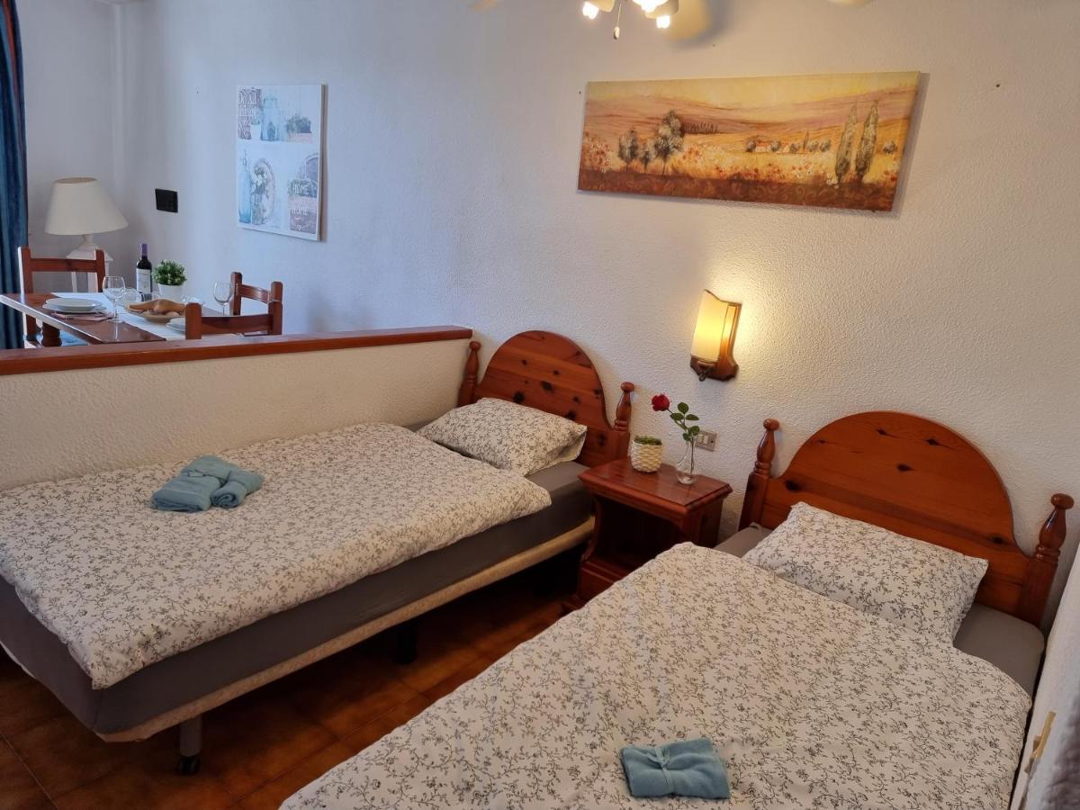 Studio No 1 Directly On The And Sea, Terrace, Heated Pool, Wifi * Playa de las Americas (Tenerife)