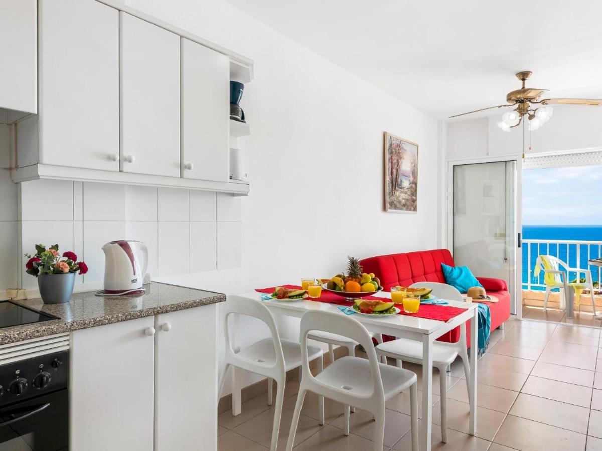 1 1 Beautiful Seafront With Balcony And Wifi
