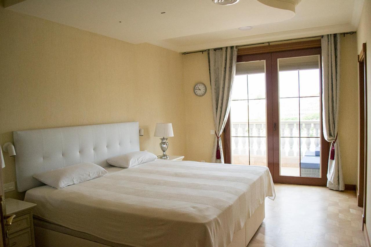 Nautilus Luxury Holiday Villa
