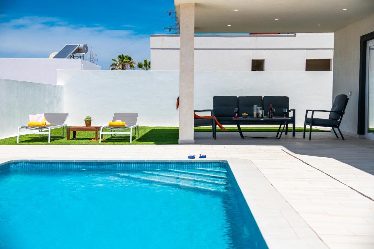 Shasya With Air Conditioning Villa