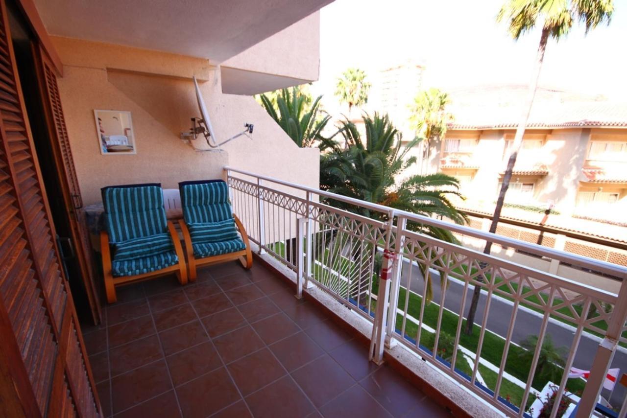 Apartment Two Bedroom In Beachfront Complex With Pool In Playa De Americas.