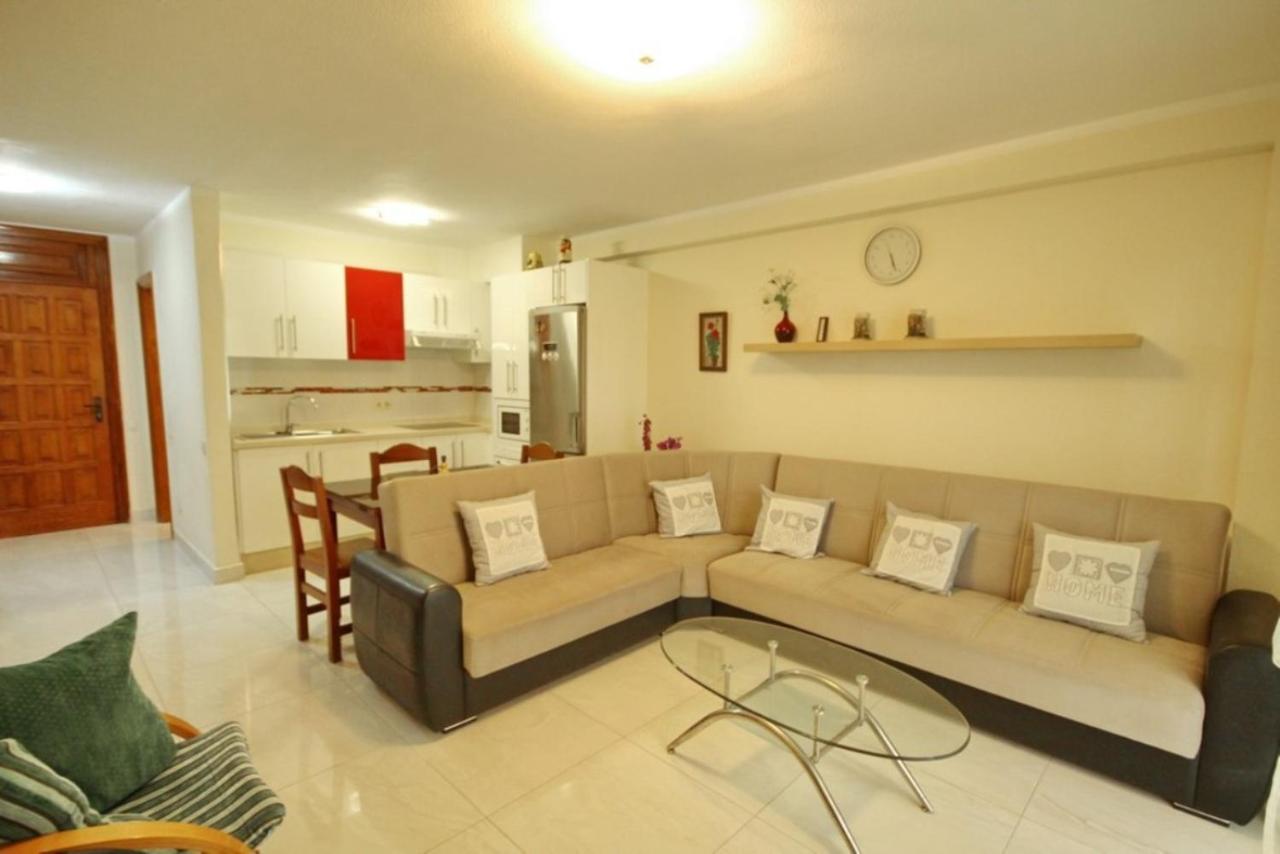 Two Bedroom In Beachfront Complex With Pool In Playa De Americas. Apartment Playa de las Americas (Tenerife)