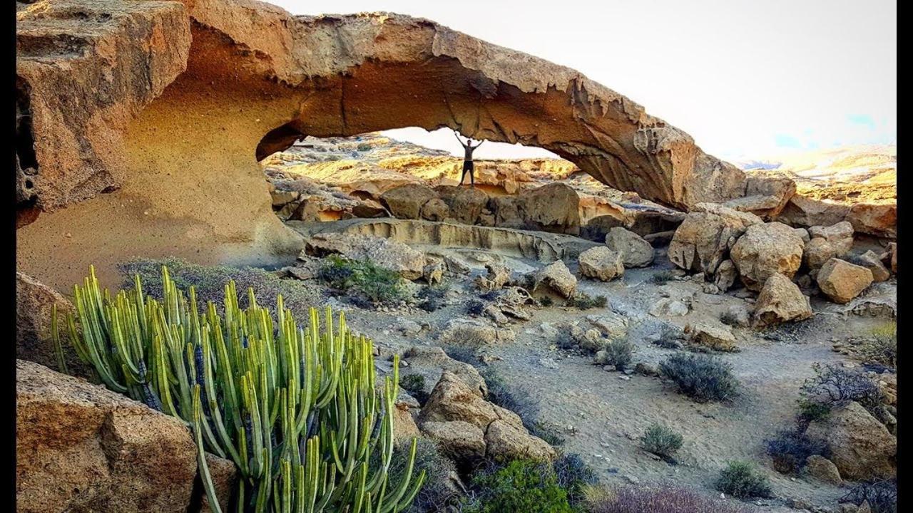 Las Arenas * La Mareta