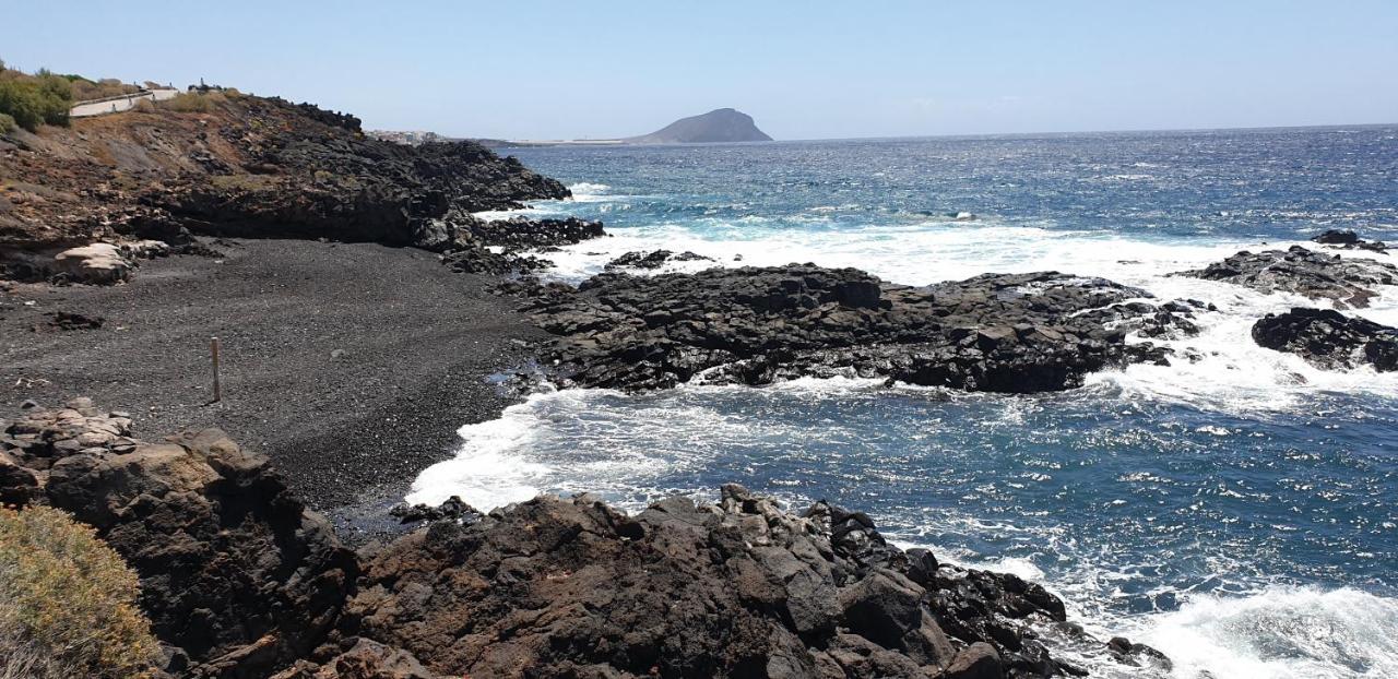 Cosy Well Located Tenerife Sur Golf Appartement