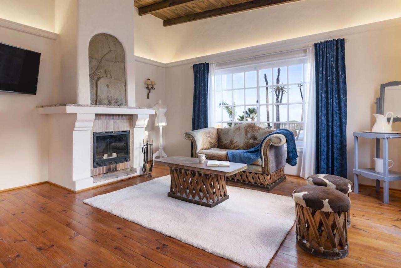 Karat Hacienda Miranda Villa *