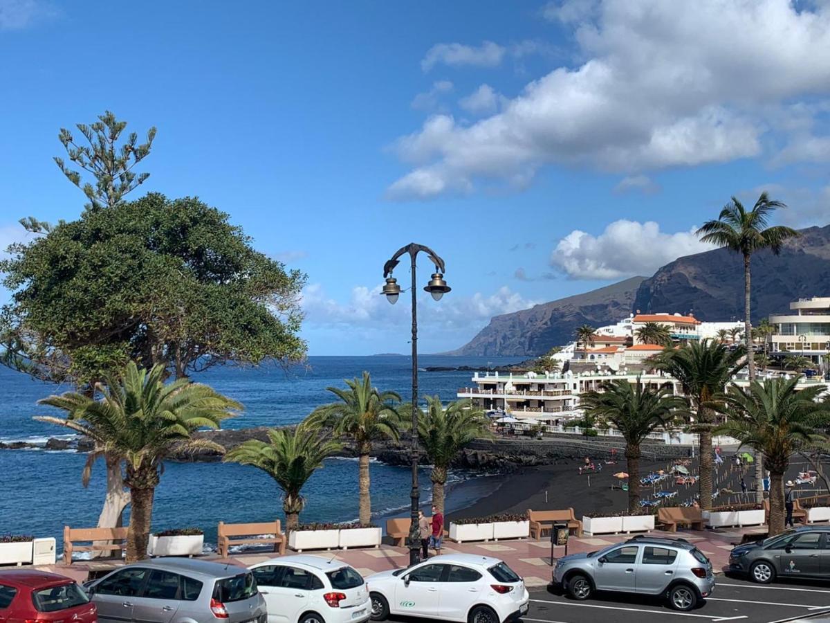 La Arena Sea Front Puerto de Santiago (Tenerife)