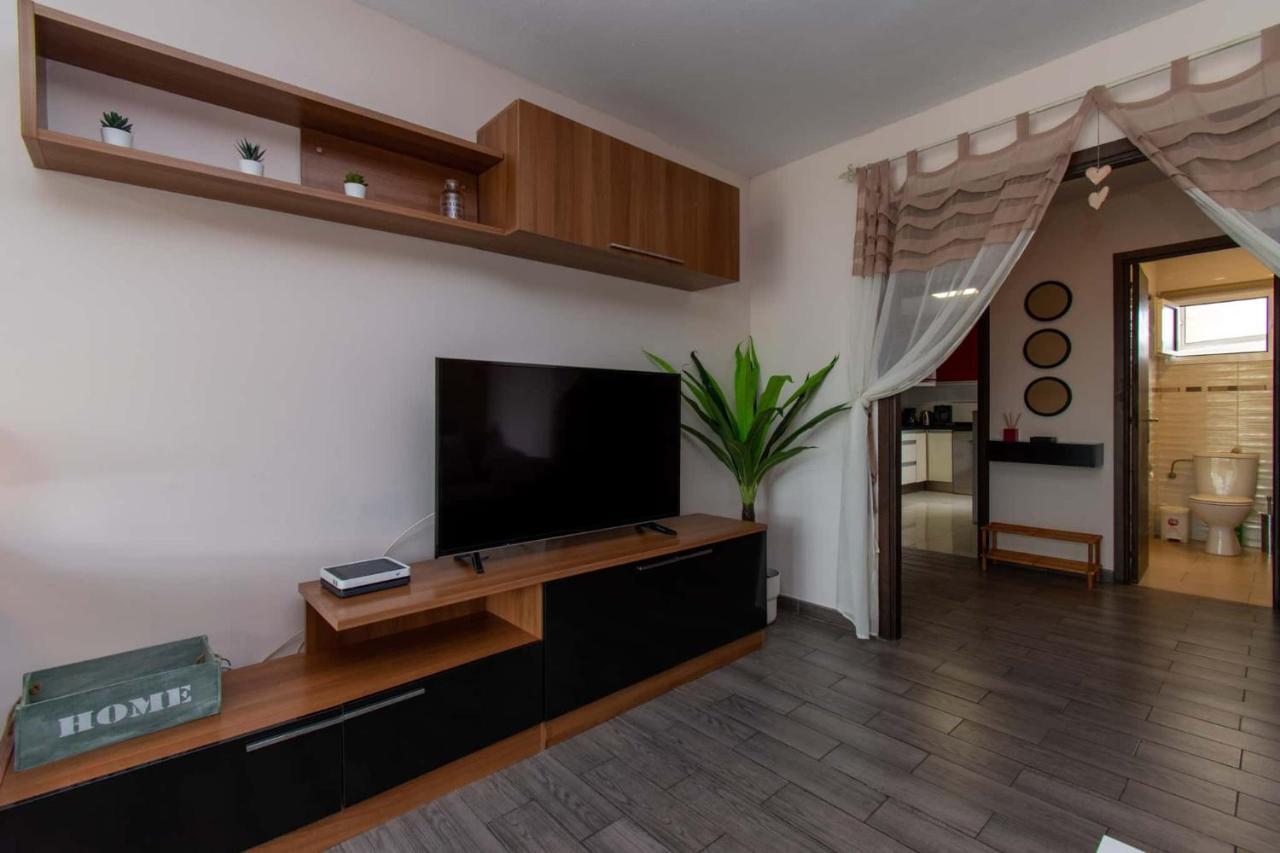 Duplex In Playa De Americas-center Playa de las Américas