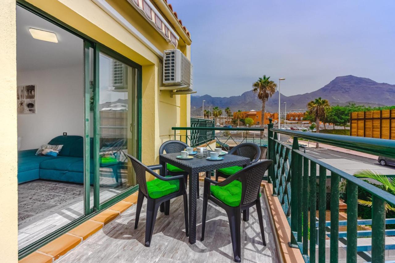 Apartment Cozy In El Duque By Altamarhomes