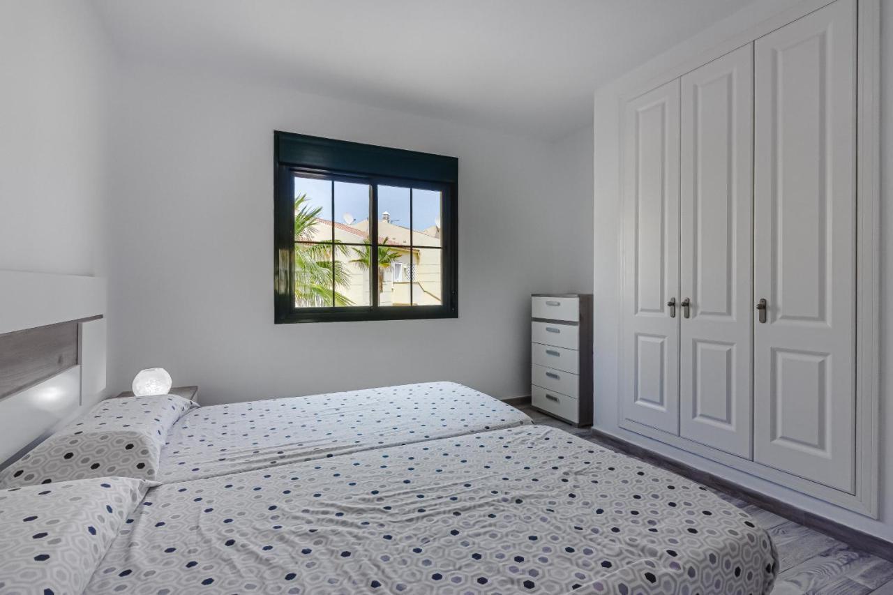 Cozy In El Duque By Altamarhomes *